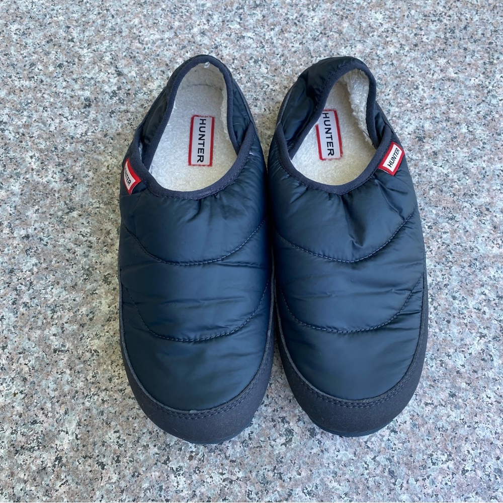 Hunter puffer slip on shoes
